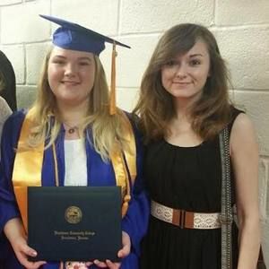 Meet your Posher, Leah